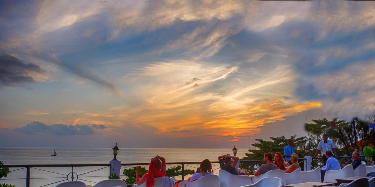 Bed and breakfast Africa House Zanzibar Extérieur photo