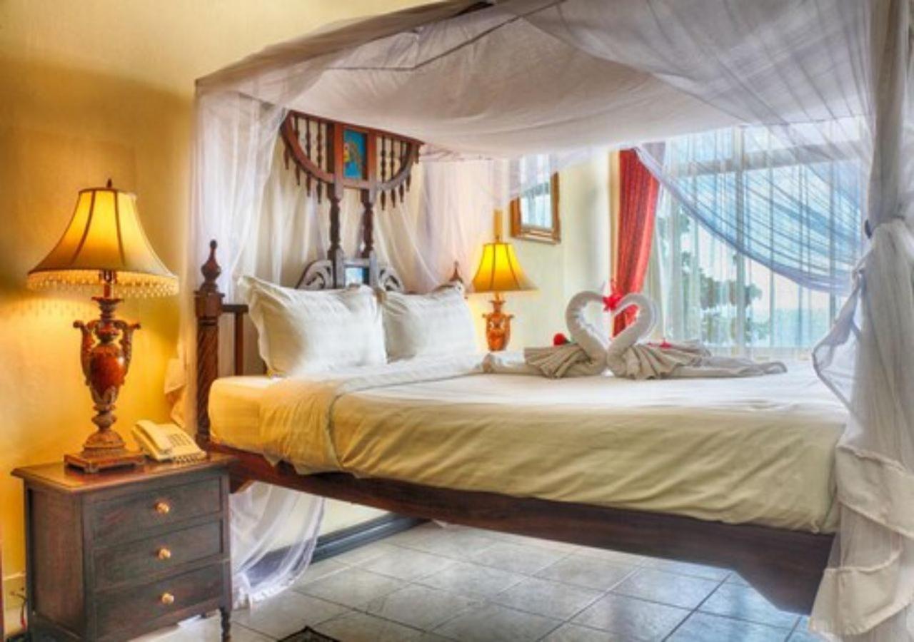 Bed and breakfast Africa House Zanzibar Extérieur photo