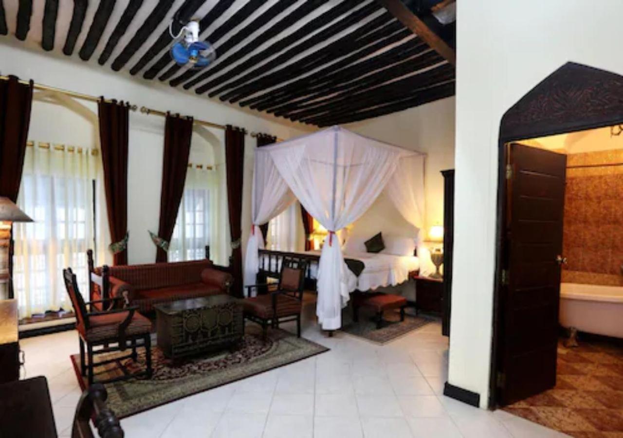 Bed and breakfast Africa House Zanzibar Extérieur photo